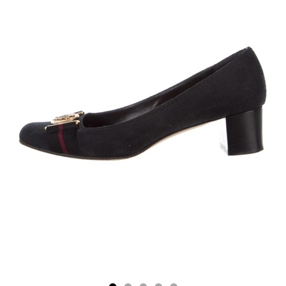 Gucci Web-trimmed GG Supreme Pumps - Picture 3 of 10